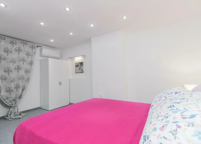 Peninsula Gostinjska kuća